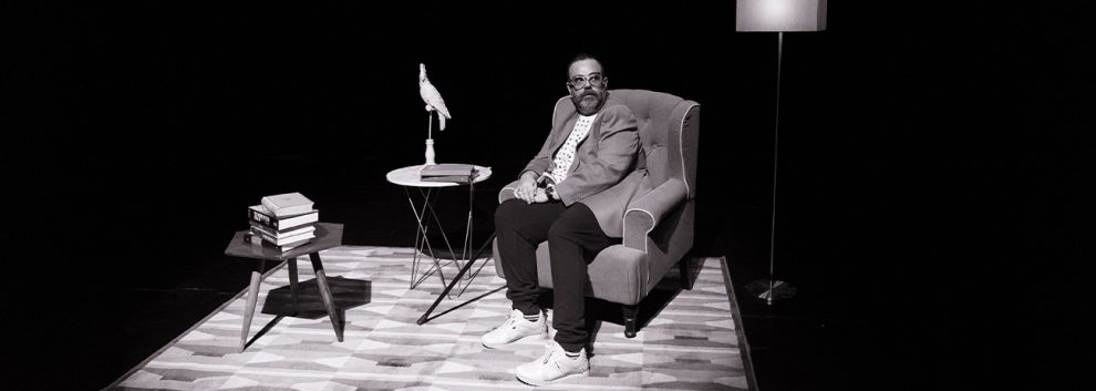 LOS DÍAS AJENOS de Bob Pop