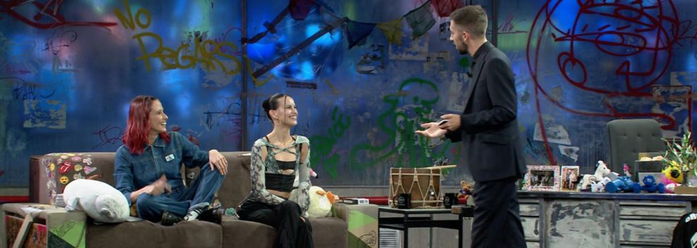 LA RESISTENCIA: Milena Smit, Olivia Baglivi y David Broncano