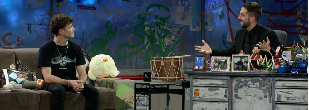 LA RESISTENCIA: Izan Guevara y David Broncano