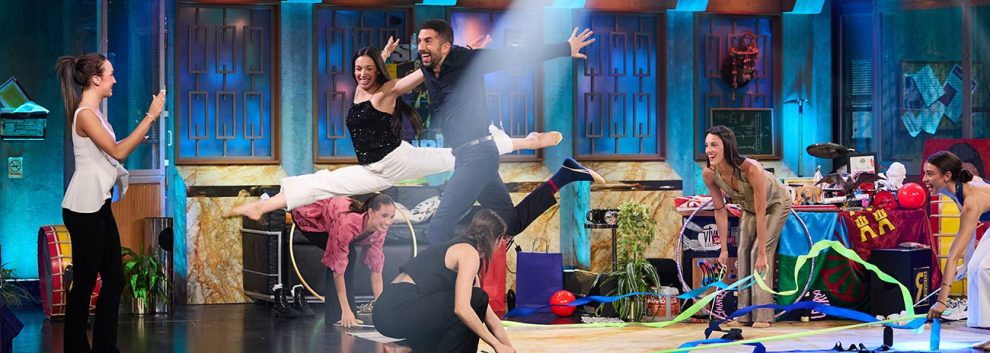 LA REVUELTA: Inés Bergua, Lucía Muñoz, Marina Cortelles, Andrea Fernández, Andrea Corral y Salma Solaun