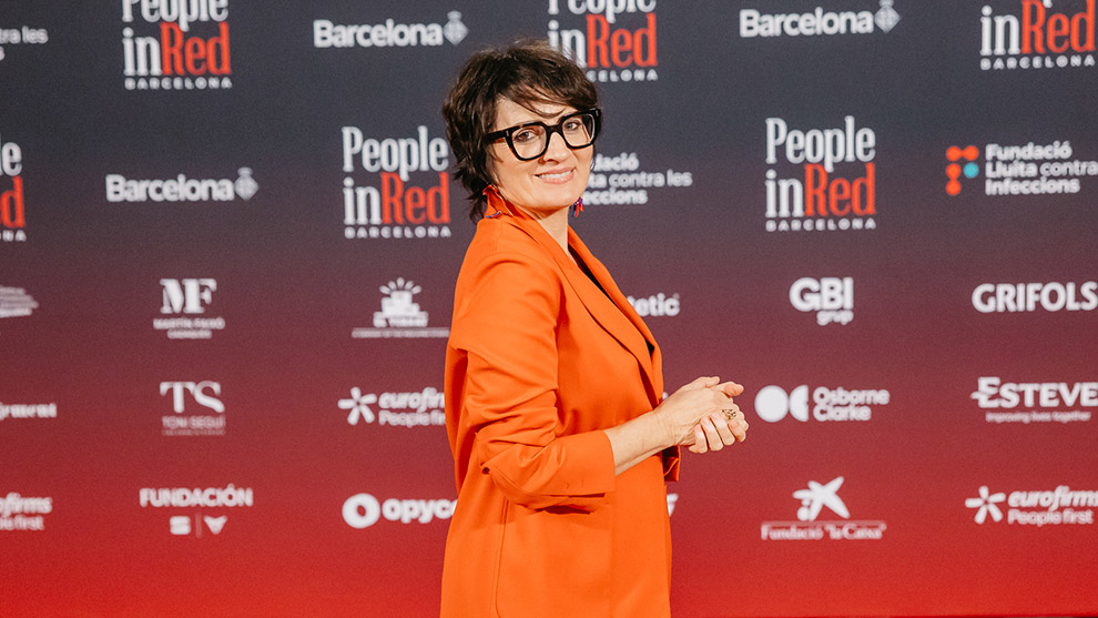 PEOPLE IN RED: Sílvia Abril