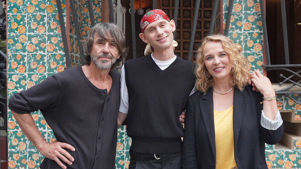 NOUS GUERRERS: Santi Millán, Carolina Ferre