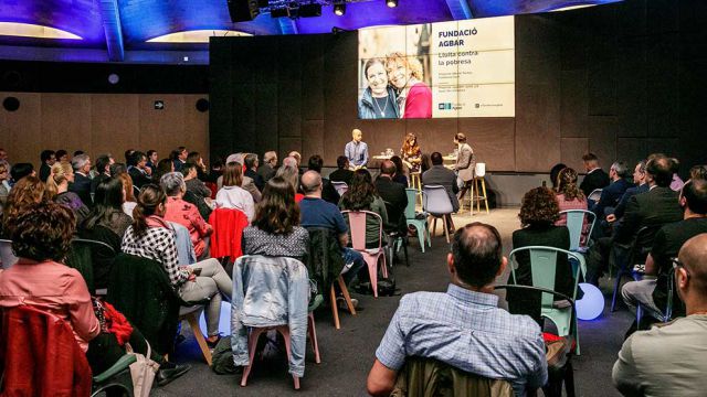 PRESENTACIÓN DE PROYECTOS SOCIALES DE LA FUNDACIÓN AGBAR
